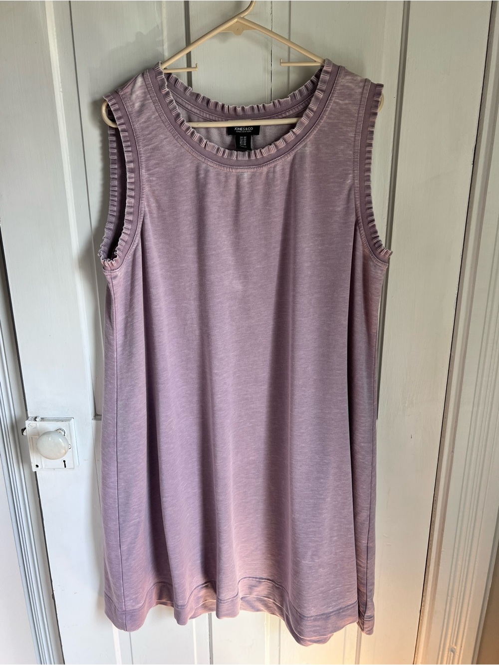 Jones & Co Women’s Lavender Sleeveless Midi Dress with Ribbed Frilly Trim size 2